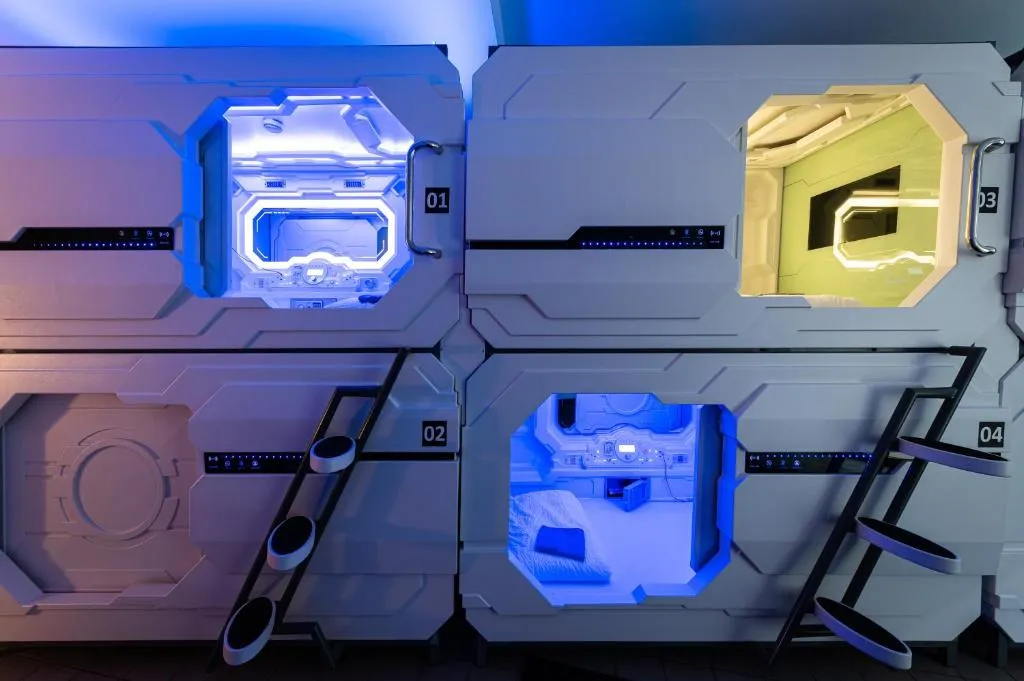 The Jane Vienna (capsule hostel concept)